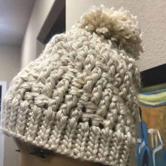 Anthropology Scarf and Hat Bundle‎ - Picture 3 of 7